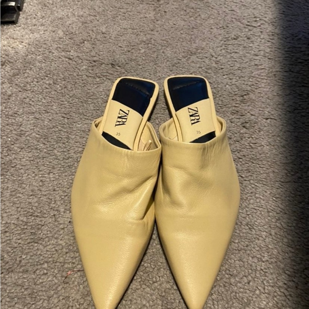 Zara Women's Cream Mules